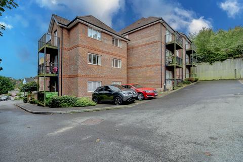 St. Marks Close, Buckinghamshire HP13 2 bed apartment for sale