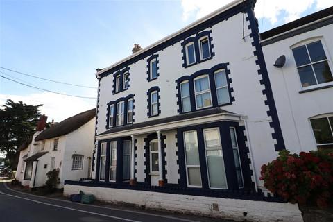 62 South Street, Braunton 1 bed flat for sale