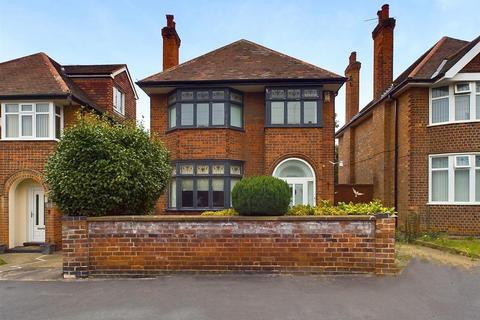 Valmont Road, Nottingham NG5 3 bed detached house for sale