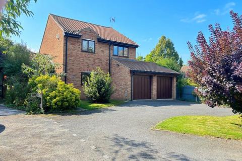 Donvia, Sandhurst Lane, Sandhurst... 4 bed detached house for sale