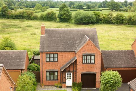 Donnett Close, Whittington. 4 bed detached house for sale