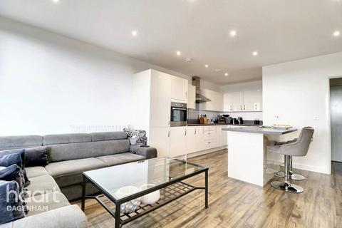 Wood Lane, DAGENHAM 2 bed apartment for sale