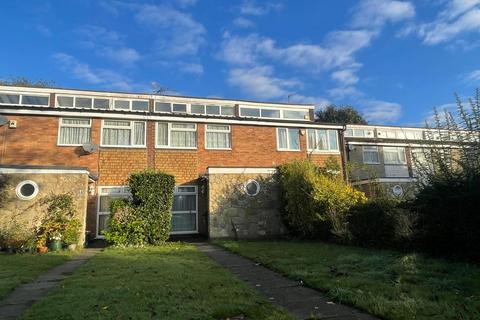 Moreton Avenue, Isleworth, TW7 3 bed terraced house for sale