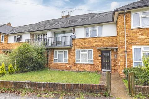 Rokesby Road, Slough, SL2 2EE 1 bed flat for sale