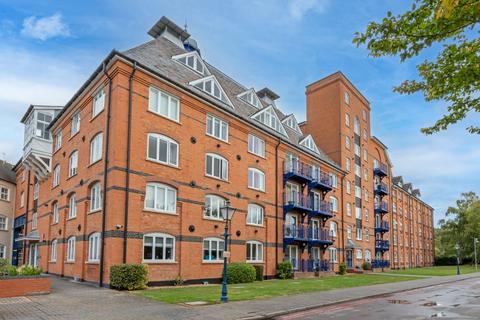 Sheering Lower Road, Hertfordshire CM21 1 bed apartment for sale