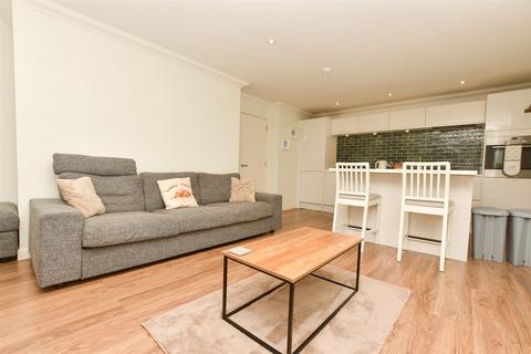 South Road, Haywards Heath, West Sussex 2 bed flat for sale