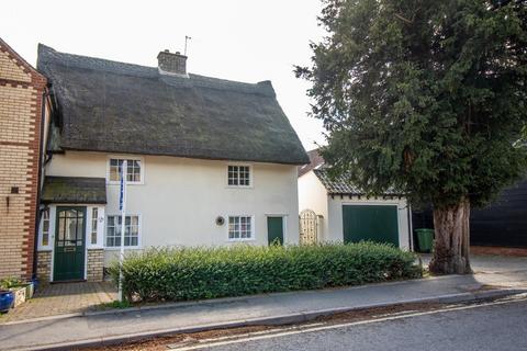 Woollards Lane, Great Shelford... 3 bed semi