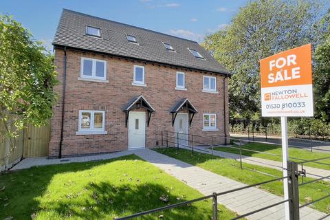 Bardon Road, Coalville, LE67 3 bed semi