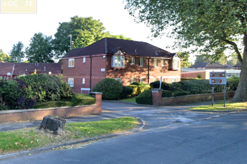 The Spinney, Flixton 2 bed apartment for sale