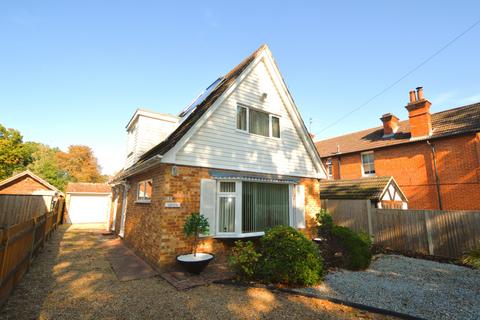 College Ride, Bagshot 2 bed detached house for sale