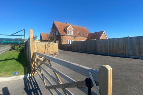 Eastchurch Road, Sheerness ME12 4 bed detached house for sale