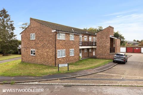 Warrenfield Close, Waltham Cross EN7 1 bed apartment for sale