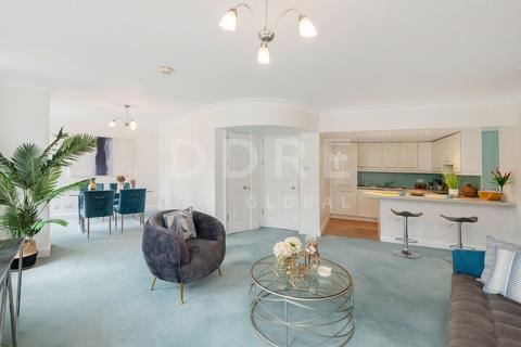 Garrick Street, London, WC2E 2 bed apartment for sale