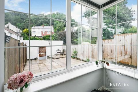 Teignmouth Road, Torquay TQ1 2 bed end of terrace house for sale