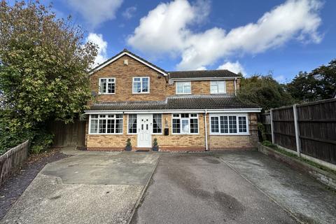 Ryedale, Carlton Colville, NR33 5 bed detached house for sale