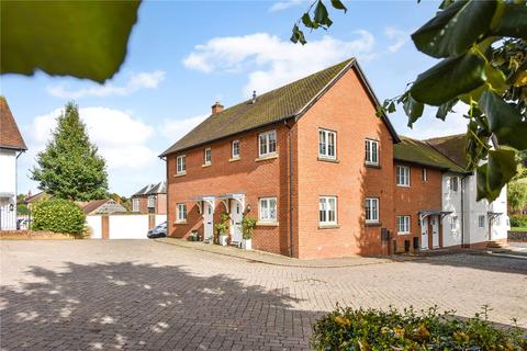 Hambledon, Nr Petersfield, Hampshire... 2 bed apartment for sale