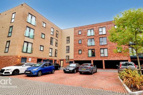 Station Hill, BURY ST EDMUNDS 2 bed flat for sale