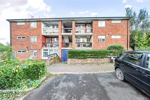 Stonewood, Bean, Kent, DA2 3 bed apartment for sale