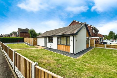 2 bedroom detached bungalow for sale