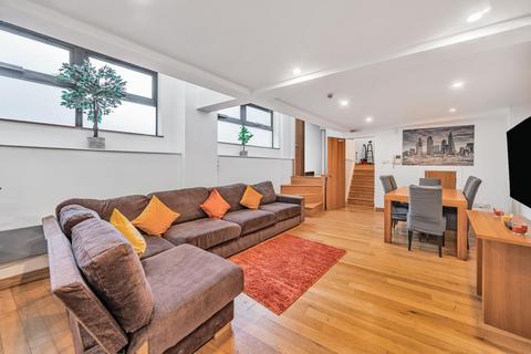 Loughborough Street, Kennington 2 bed flat for sale