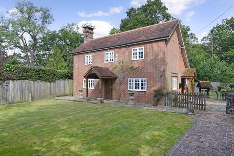 Ellens Green, Rudgwick 3 bed detached house for sale