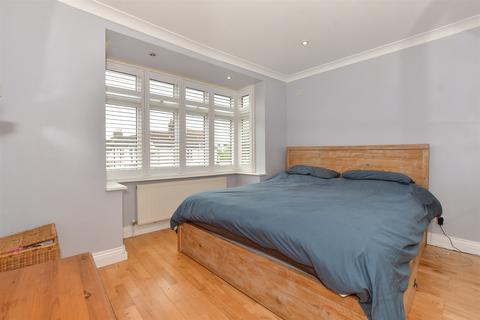 Hampton Road, Chingford 5 bed terraced house for sale