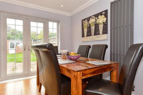 Hampton Road, Chingford 5 bed terraced house for sale