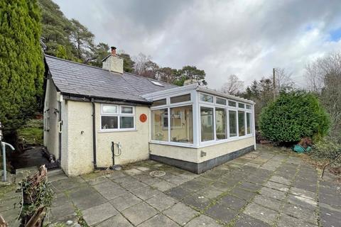 Fachwen, Caernarfon, Gwynedd, LL55 2 bed detached house for sale