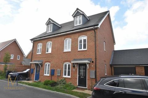 4 bedroom semi-detached house for sale