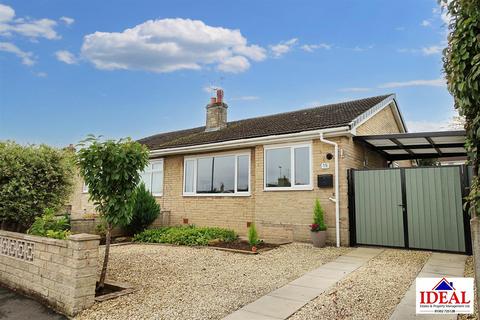 2 bedroom semi-detached bungalow for sale