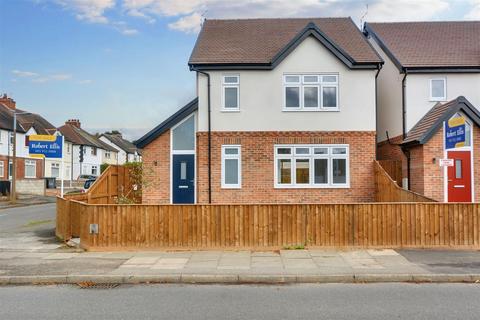 Bramcote Avenue, Beeston, Nottingham 4 bed detached house for sale