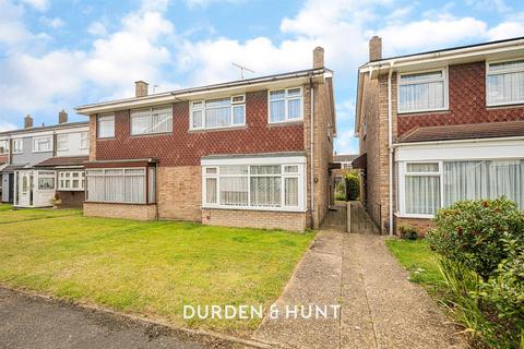 Cormorant Walk, Hornchurch, RM12 4 bed semi