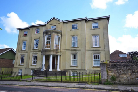 Wood Street, Ryde, Isle of Wight 2 bed ground floor flat for sale