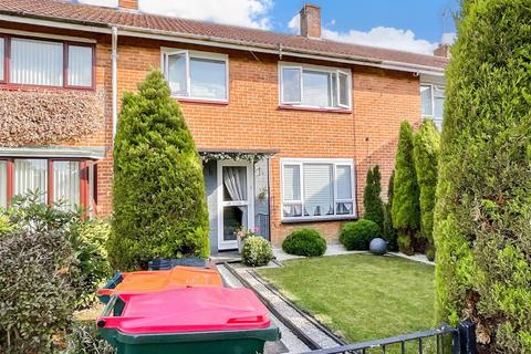 Peterborough Road, Crawley, West Sussex 3 bed terraced house for sale