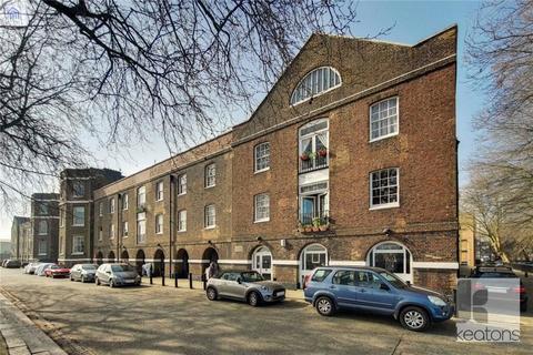 Foreshore, Deptford, London, London... Studio for sale