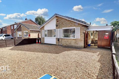 Swan Close, Whittlesey 3 bed detached bungalow for sale