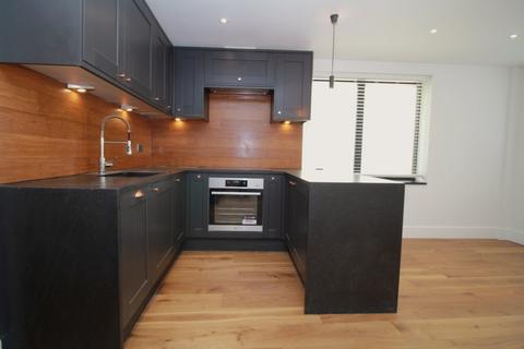 High Street, Farnborough BR6 1 bed property for sale