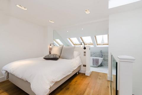 Mendora Road, Fulham, London, SW6 4 bed house for sale