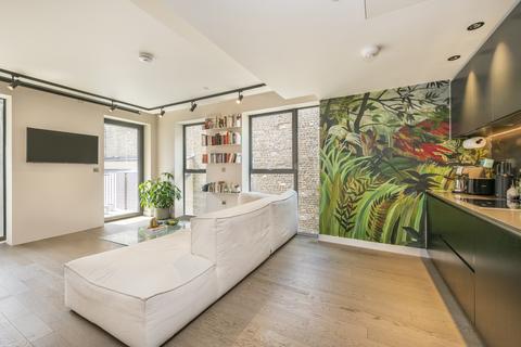 Parker Street, London 2 bed flat for sale