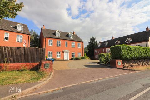 Ravenswood Gardens, Wilnecote 1 bed ground floor maisonette for sale