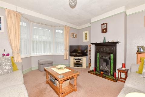 Lynton Road, Hythe, Kent 3 bed terraced house for sale