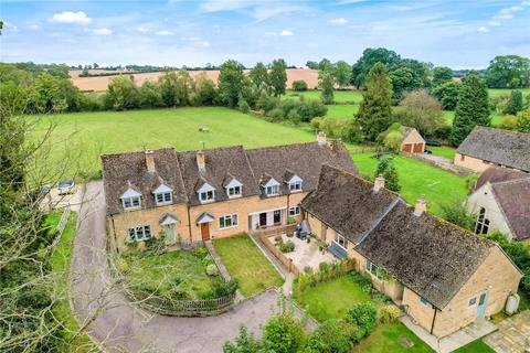 Pound Bank, Sandford St Martin OX7 3 bed apartment for sale