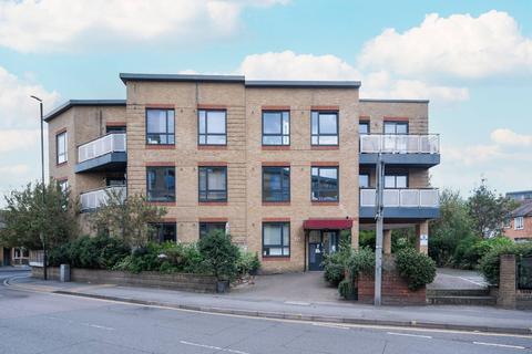 Christchurch Road, Colliers Wood... 1 bed flat for sale