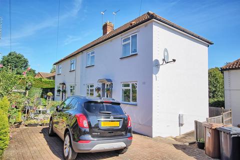 Canons Road, Ware SG12 1 bed maisonette for sale