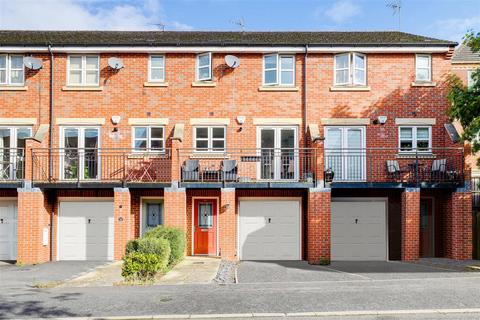 Kelham Drive, Sherwood NG5 3 bed townhouse for sale