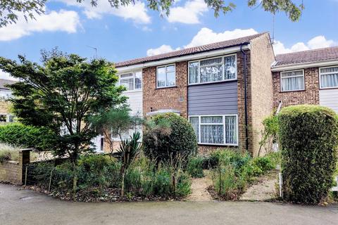 Burns Drive, Hemel Hempstead, HP2 3 bed terraced house for sale