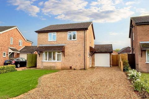 Cherrywood Green, March, PE15 3 bed detached house for sale