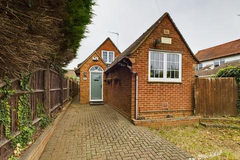 Wing, Leighton Buzzard LU7 3 bed detached house for sale