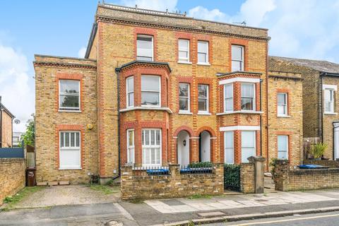 Griffiths Road, Wimbledon 3 bed maisonette for sale