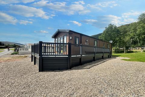 2 bedroom lodge for sale